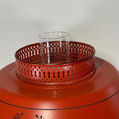 LOT 87B: Vintage Toleware Metal Table Lamp