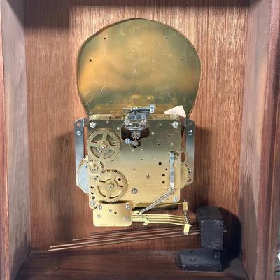 LOT 91B: Vintage Tempus Fugit Mantle Clock