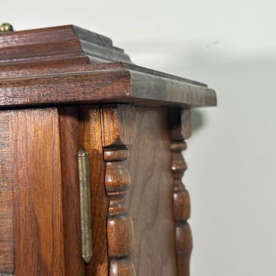 LOT 91B: Vintage Tempus Fugit Mantle Clock