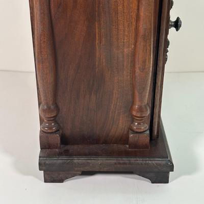 LOT 91B: Vintage Tempus Fugit Mantle Clock