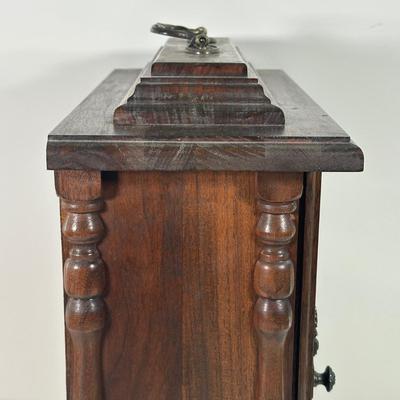 LOT 91B: Vintage Tempus Fugit Mantle Clock