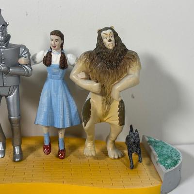 LOT 94B: The Wizard Of Oz Dolls, Bobble Head, Ornaments & More