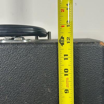 LOT 95B: Antique Royal Typewriter w/ Case