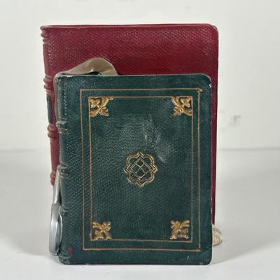 LOT 98B: Globe Collection - 12” World Globe & 2 Sets Of Book Ends