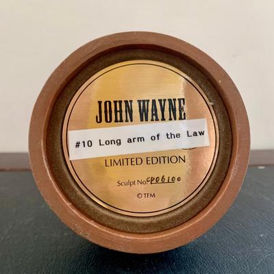 LOT 106 L: Franklin Mint John Wayne Limited Edition Sculptures