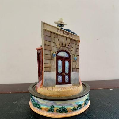 LOT 106 L: Franklin Mint John Wayne Limited Edition Sculptures