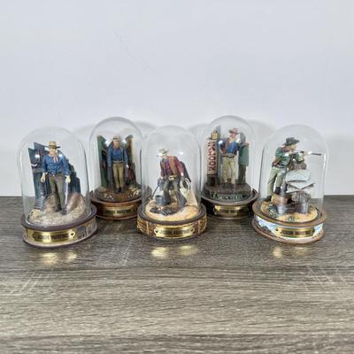 LOT 107L: John Wayne Franklin Mint Limited Edition Figurines w/ Glass Cloches