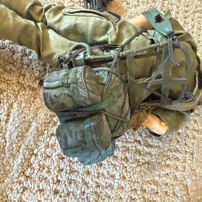 LOT 108L: Military Action Figures w/ Lots of Accessories