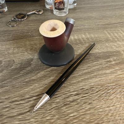 LOT 109L: Sherlock Holmes Collection - Chalkboard Sign, Beer & Shot Glasses, Pipe Pen Holder Desk Set & More