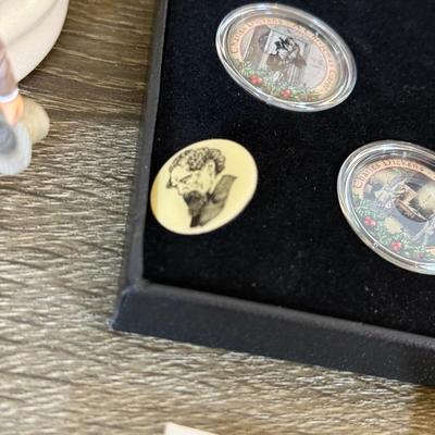 LOT 110L: Charles Dickens A Christmas Carol Coins, Postcards & Dickens Inn Souvenir Mugs
