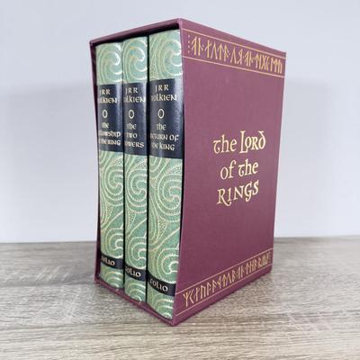LOT 113L: 2004 Folio Society The Lord of the Rings by J. R. R. Tolkien Trilogy Book Set