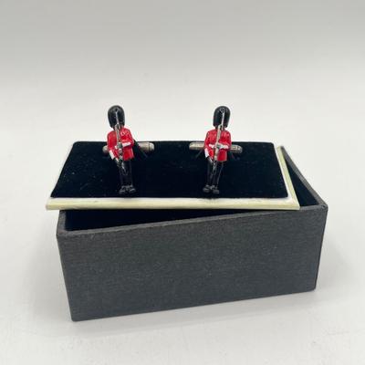 LOT 122J: Vintage Gold Plated Tiger’s Eye Ring, Sterling Cufflinks & More!