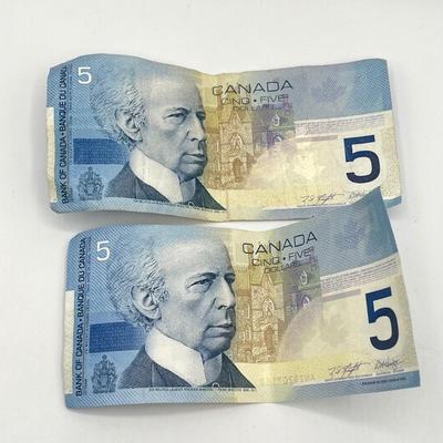 LOT 123J: Canadian Currency - Around 79.84 CAD