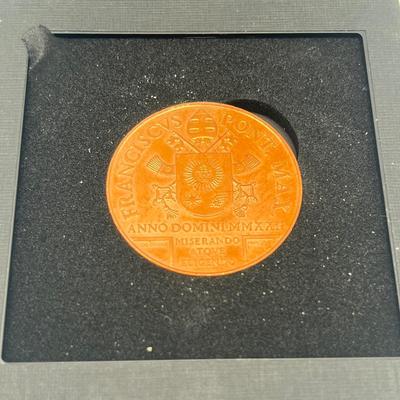 LOT 125J: Vatican Collectible Coins