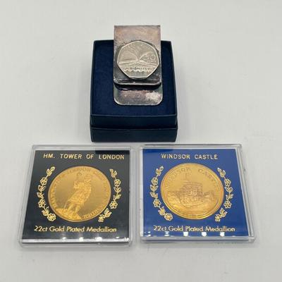 LOT 128J: 22CT Gold Plated Medallions - Windsor Castle and Tower of London + 2000 Public Libraries 50 Pence Coin Money Clip