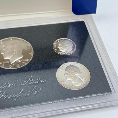 LOT 148J: United States Mint Proof & Uncirculated Coin Sets