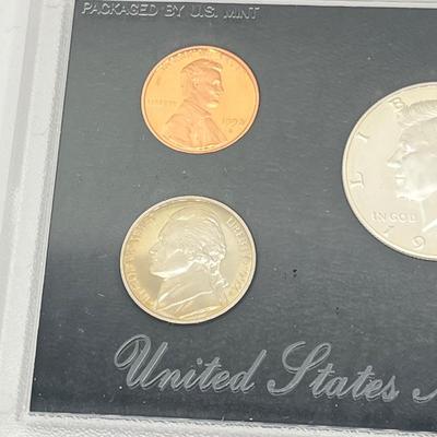 LOT 152J: 1992 United States Mint Silver Proof Set