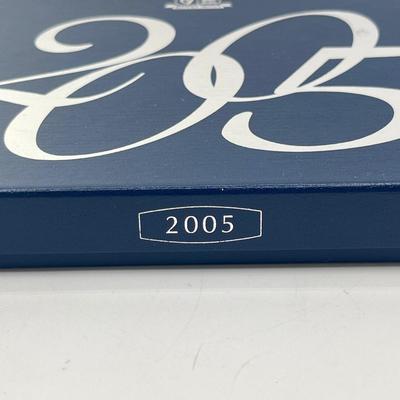 LOT 153J: 2005 United Kingdom Proof Coin Set