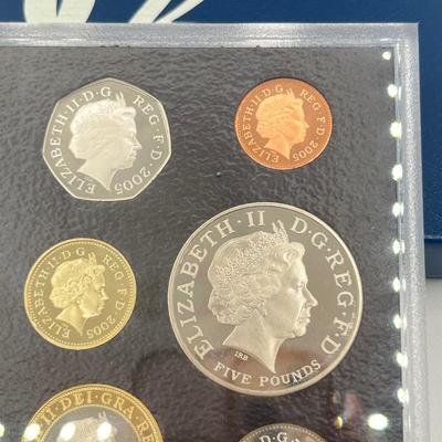 LOT 153J: 2005 United Kingdom Proof Coin Set