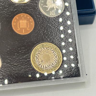 LOT 154J: 2004 United Kingdom Proof Coin Set