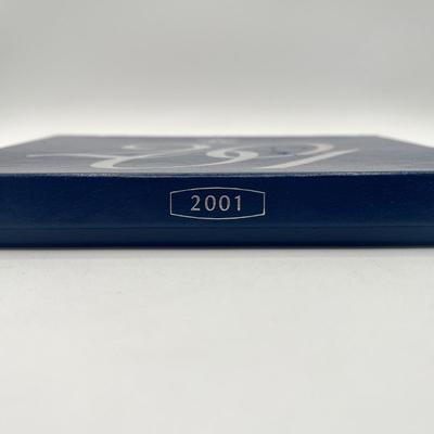 LOT 156J: 2001 United Kingdom Proof Coin Set