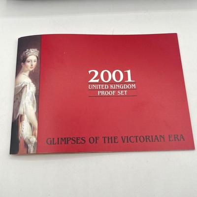 LOT 156J: 2001 United Kingdom Proof Coin Set