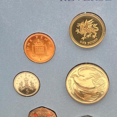 LOT 159J: British Uncirculated Coin Sets - 1993, 1996, 1996