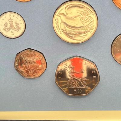 LOT 159J: British Uncirculated Coin Sets - 1993, 1996, 1996