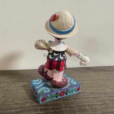 LOT 165K: Jim Shore - 2006 Heartwood Creek "Here We Come A Caroling Among the Leaves So Green" C4005326 & Disney Traditions...