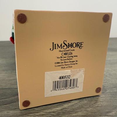 LOT 165K: Jim Shore - 2006 Heartwood Creek "Here We Come A Caroling Among the Leaves So Green" C4005326 & Disney Traditions...