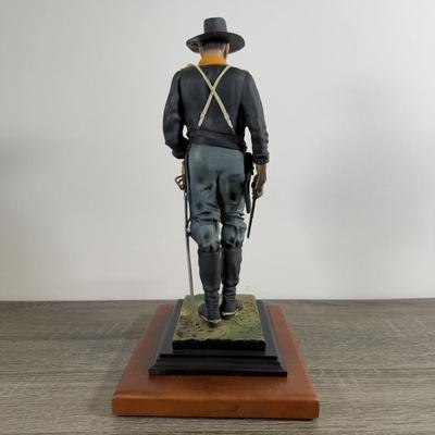 LOT 166L: Hand Numbered John Wayne Statues - The Duke #325/1200 & Collector's Showcase #231/500