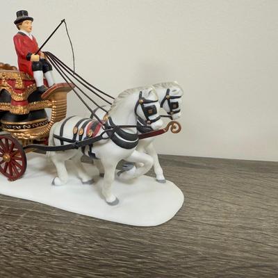 LOT 171K: 2000 Department 56 "The Queen's Parliamentary Coach" Limited Edition Porcelain Figure
