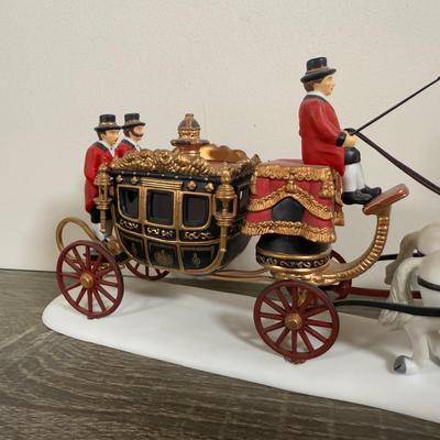 LOT 171K: 2000 Department 56 "The Queen's Parliamentary Coach" Limited Edition Porcelain Figure