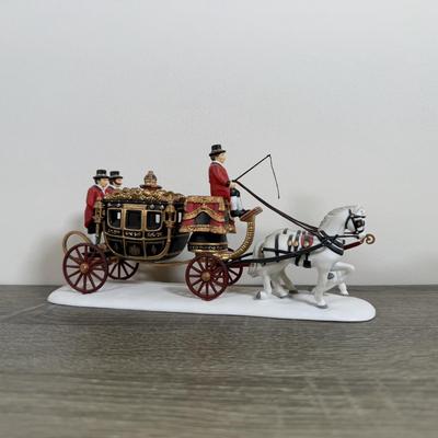 LOT 171K: 2000 Department 56 "The Queen's Parliamentary Coach" Limited Edition Porcelain Figure