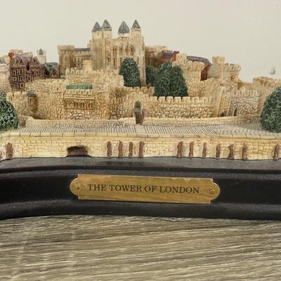 LOT 174L: Fraser Creations Miniature Buildings