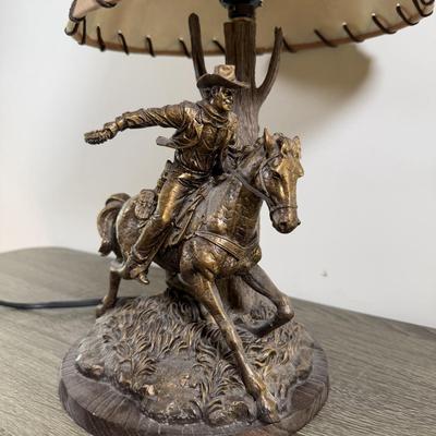 LOT 175L: 2010 Bradford Exchange John Wayne, "American Legend" Accent Lamp (16")