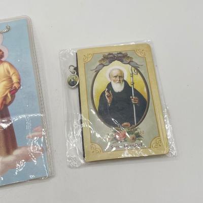 LOT 181J: Miscellaneous Religious Items - Pins, Rosaries, and more!