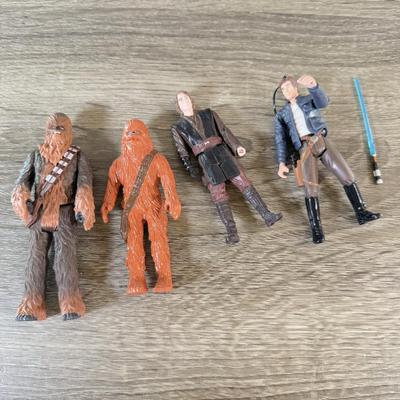 LOT 192L: 1990s & Later Star Wars Toys & Action Figures