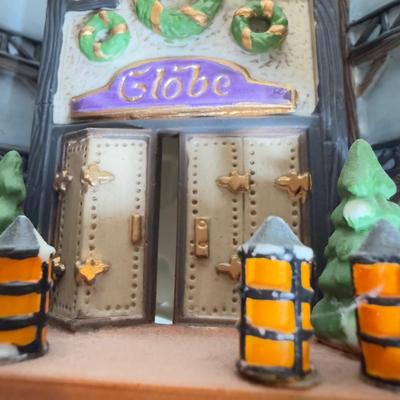 LOT 193L: 1998 Department 56 Historical Landmark Series Dickens' Village Series The Old Globe Theatre 2nd Edition