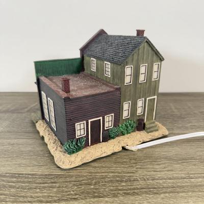 LOT 196L: Legend of John Wayne Signature collection Ethan Wayne #A0485/2500 & Hawthorne Village - The Duke's Saloon A0211 &...