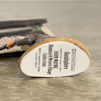 LOT 196L: Legend of John Wayne Signature collection Ethan Wayne #A0485/2500 & Hawthorne Village - The Duke's Saloon A0211 &...