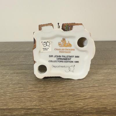 LOT 197L: Mini Ceramic Houses / Buildings incl. Department 56 Ornaments