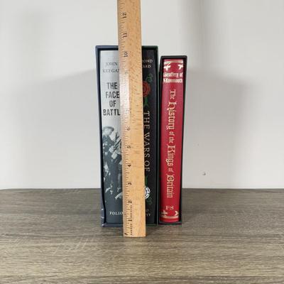 LOT 236L: Folio Society Books - The Face of Battle, The Wars of The Roses & The History of the Kings of Britain