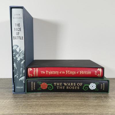 LOT 236L: Folio Society Books - The Face of Battle, The Wars of The Roses & The History of the Kings of Britain