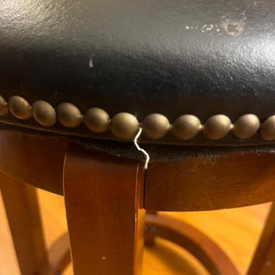Swivel Seat Stool (O-MG)