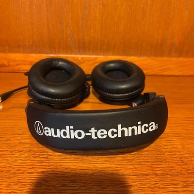 Audio Technica Over Ear Headphones (O-MG)