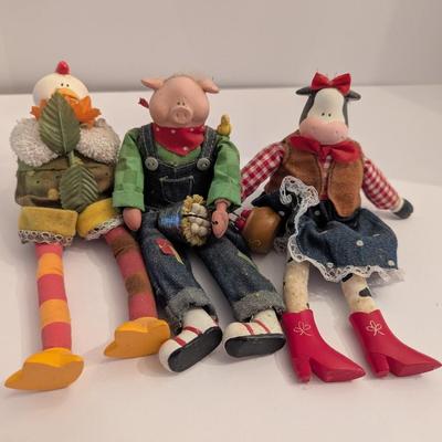 Ceramic Avon Down On The Farm Animal Sitters