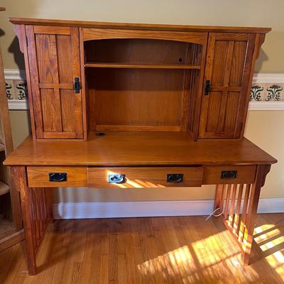 Wooden Computer Desk (O-MG)