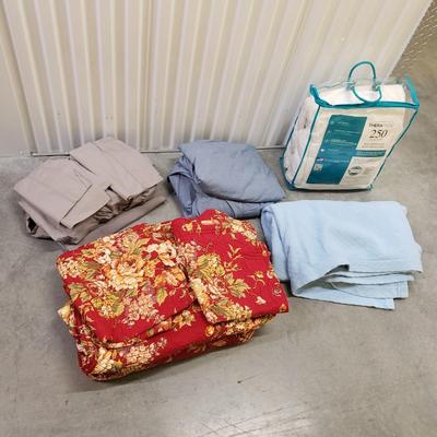 Queen Sized L.L. Bean Sheets, Wamsutta Sheets and Red/Gold Bed Spread and More (2058F-KD)