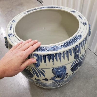 Large White/Blue Asian Pot (2058F-KD)